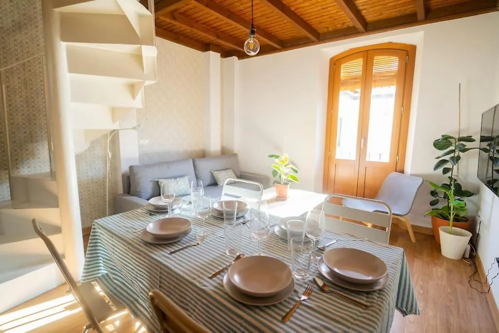 グラナダAtico Duplex Terraza Privada Centroアパートメント 0*, グラナダ