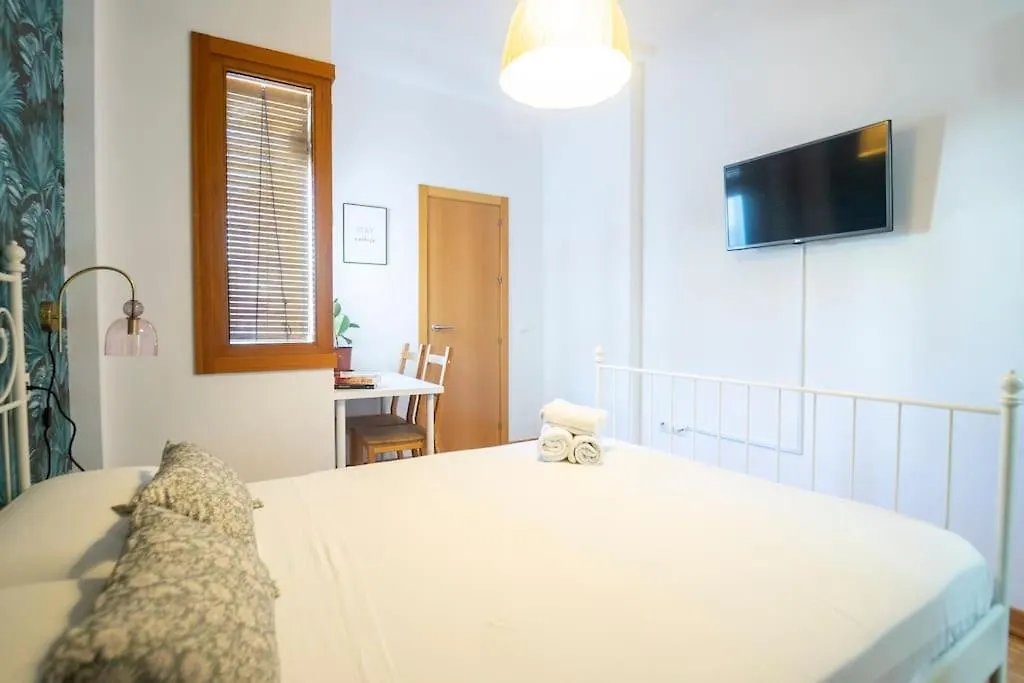 グラナダAtico Duplex Terraza Privada Centroアパートメント アパート グラナダ